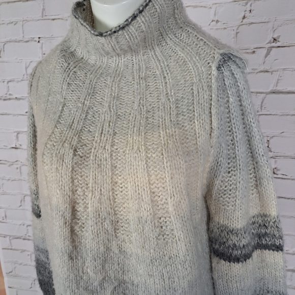 ANTHROPOLOGIE Perri Ombre  Turtleneck striped sweater Tunic - Picture 4 of 12